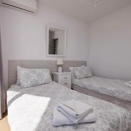 Apartamento Ref 200 *